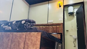 Deluxe Double Room | WiFi (free) - Mandakini Valley Resort (Ukhimath)
