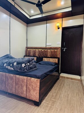 Room - Mandakini Valley Resort (Ukhimath)