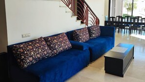 Villa, Mehrere Schlafzimmer, Raucher, eigener Pool | Wohnzimmer