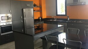 Villa, Mehrere Schlafzimmer, Raucher, eigener Pool | Innenbereich