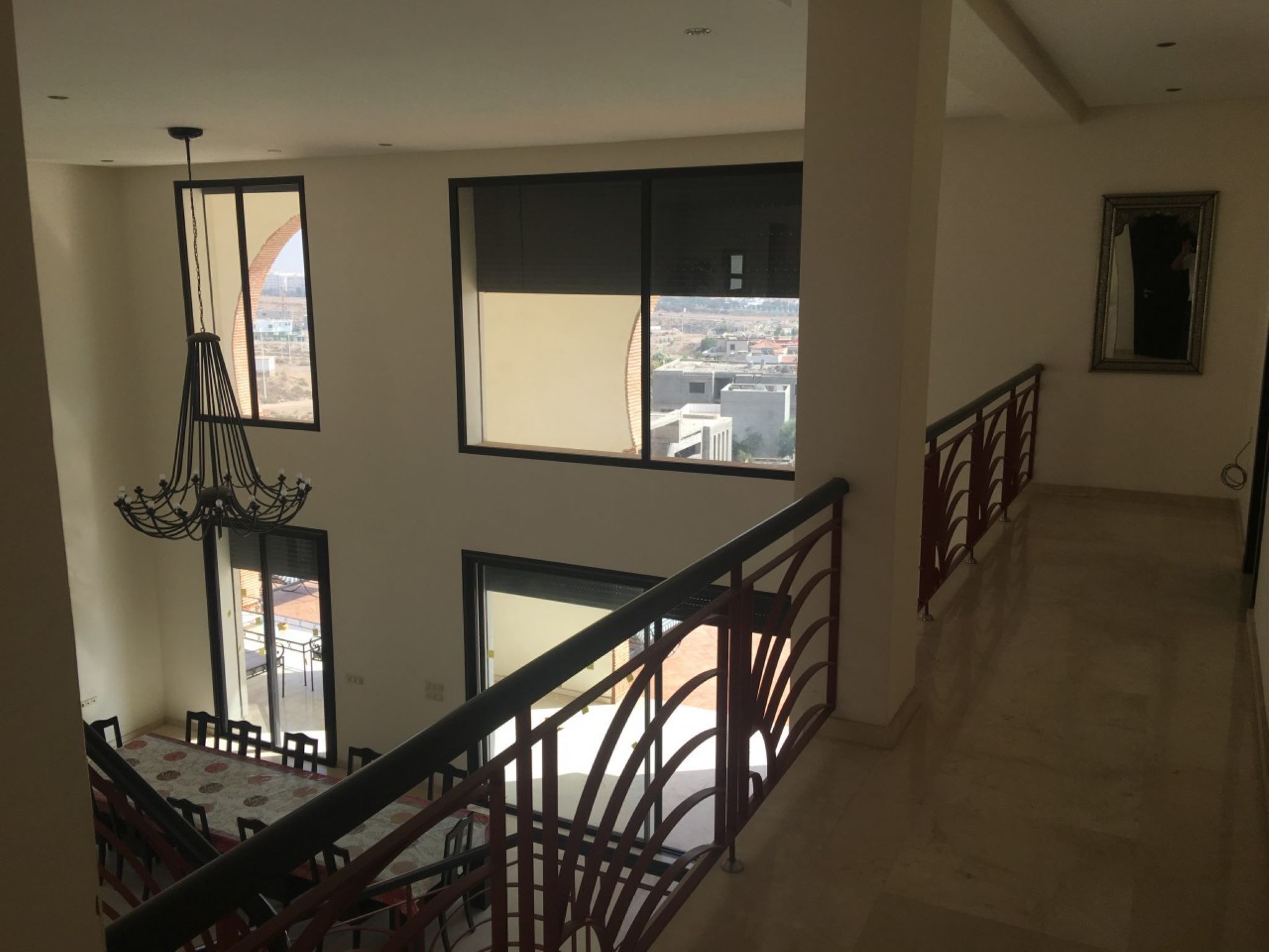 Biệt thự, nhiều phòng ngủ, hút thuốc, hồ bơi riêng | Nội thất