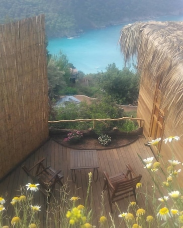 Deluxe Bungalow, Sea View | Terrace/patio