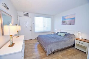 1 habitación, tabla de planchar con plancha y wifi 