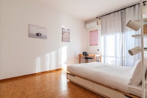 2 bedrooms, desk, iron/ironing board, travel cot