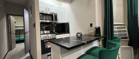 Fridge, microwave, oven, stovetop