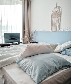 1 bedroom, iron/ironing board, free WiFi, bed sheets