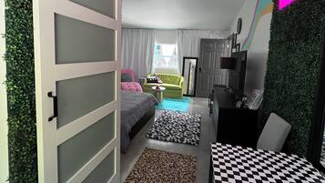 1 bedroom, free WiFi, bed sheets