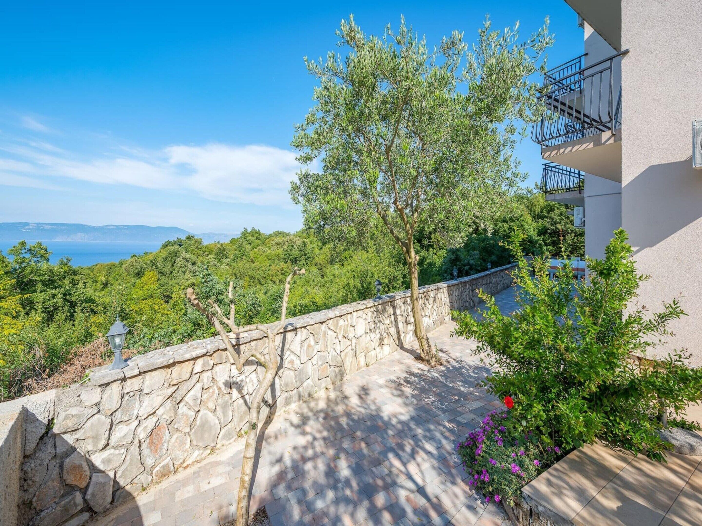 Apartment | Balcony