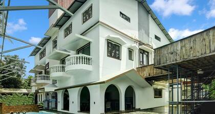 Spacious Comfort Stays Near Candolim Beach