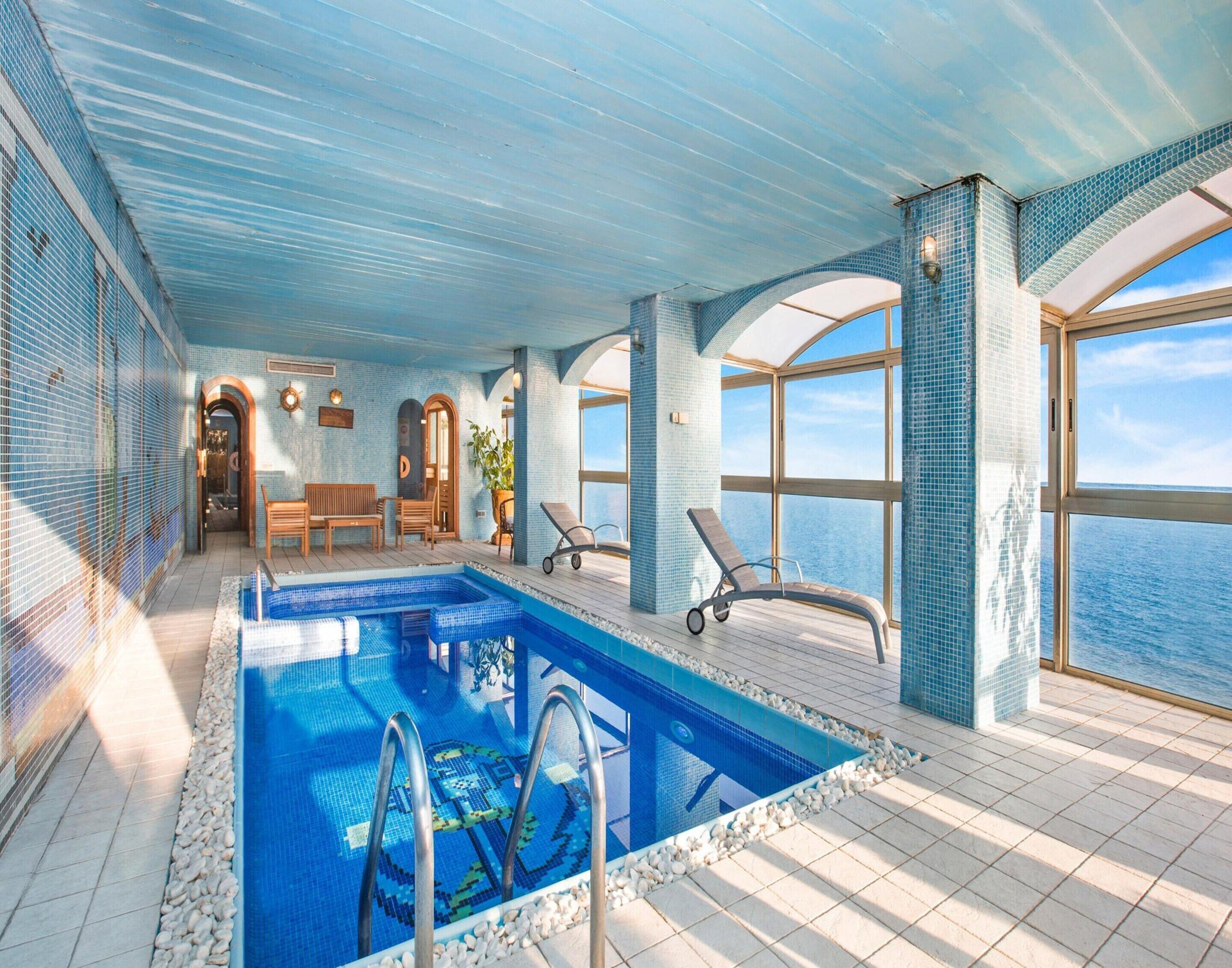Villa | Pool | Indoor pool, outdoor pool