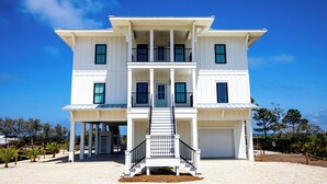 Exterior - Bayfront oasis with private dock, pool, elevator and easy ADA beach access. (Port St Joe)