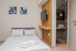 1 chambre, fer et planche à repasser, Wi-Fi, draps fournis