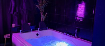 LOVE ROOM LA LOVE VIDA