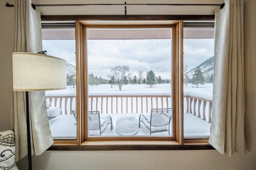 Glacier Vista Golf Getaway