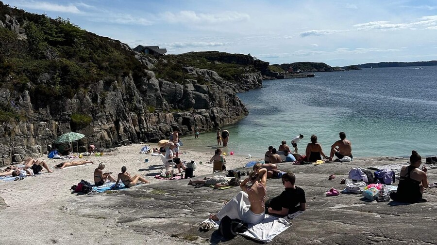 6 Person Holiday Home in Klokkarvik