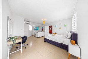 3 bedrooms, in-room safe, iron/ironing board, WiFi