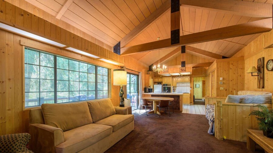 Glen Lake Cabin in the Woods
