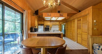 Glen Lake Cabin in the Woods
