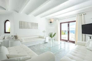 Smart-TV, Musikbibliothek, Stereoanlage