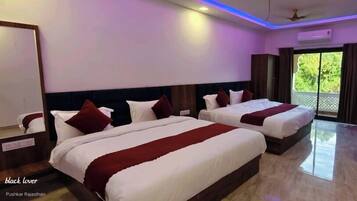 Family Quadruple Room, Hill View