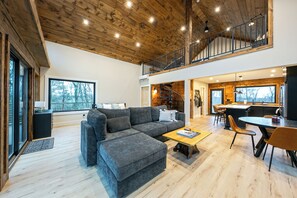 Smart TV, chimenea