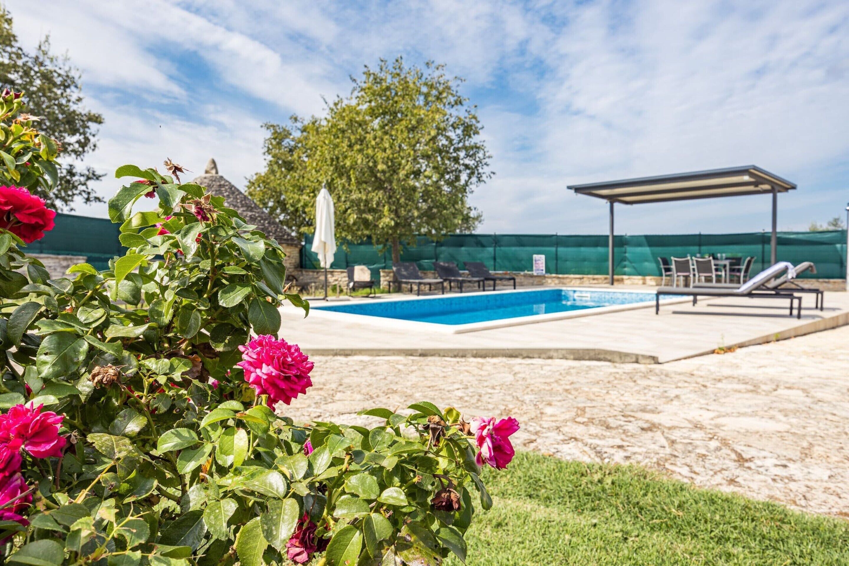 Villa | Pool | Indoor pool, outdoor pool
