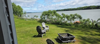 3-bedroom house in fabulous Crown Point, New York. On Lake Champlain