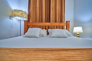 3 bedrooms, iron/ironing board, WiFi