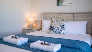 2 bedrooms, iron/ironing board, travel cot, WiFi