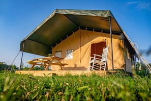 Tent | Exterior - Cozy Glamping in Limburg (Sint-Oedenrode)