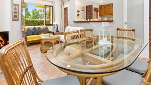 Villa | Dining - Villa in Spain Near Sandy Beach & Mountain Views (Palafrugell)