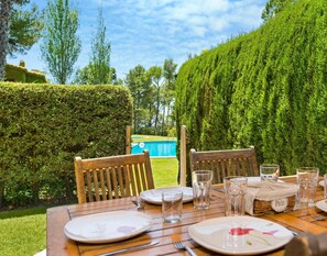 Villa | Dining
