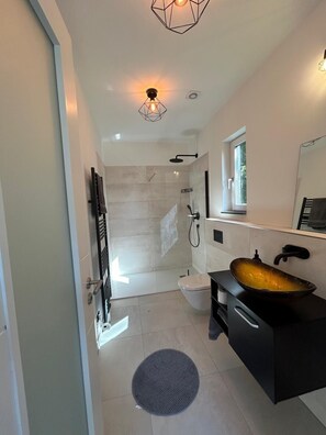 Hiustenkuivaaja, vessapaperi