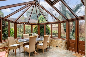 Dining - Cherry Tree Cottage - 3 Bed Countryside Retreat (Eydon)