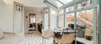 Stunning 3 Bedroom Oxford Retreat