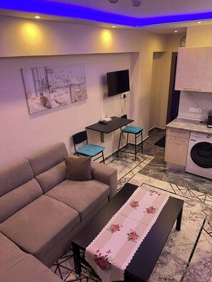 Appartement, 1 chambre | Salle de séjour