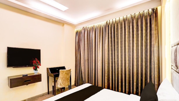 Unclassified image, 1 of 35, button - Classic Tisya Pitampura West Enclave (New Delhi)