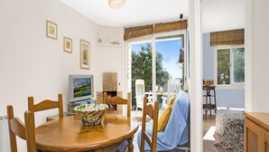 Dining - Apartment in Spain Near Sandy Beach (Palafrugell)