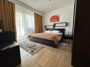 2 Schlafzimmer, Bügeleisen/Bügelbrett, WLAN, Bettwäsche