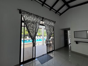 Interior - Casa Lassie, private pool, high speed Wifi (Cahuita)