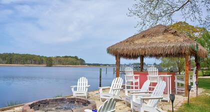 Creek Suite With waterfront Sunroom