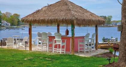 Creek Suite With waterfront Sunroom