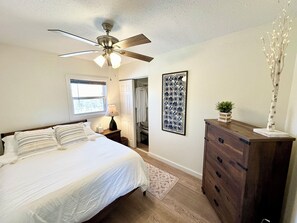 2 sovrum, strykjärn/strykbräda, gratis wi-fi och sängkläder