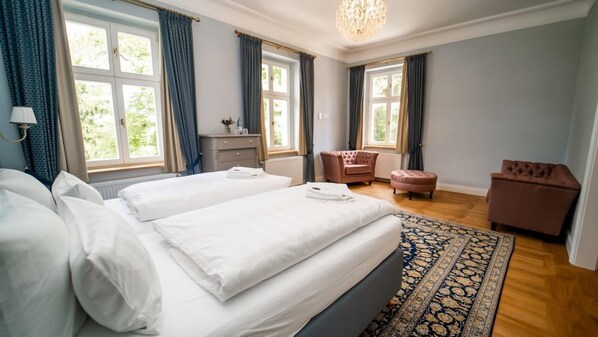 Deluxe-dobbeltværelse - parkudsigt | Allergivenligt sengetøj, baby-/barnesenge (tillægsgebyr)