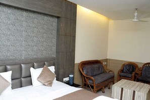 Deluxe Double Room, City View | Desk, laptop workspace, iron/ironing board, free WiFi - Hotel Mukund palace (Mathura)