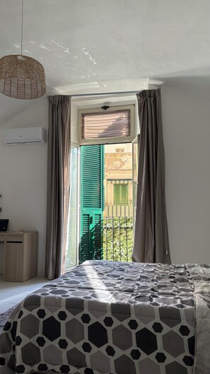 واي فاي وملاءات أسرّة