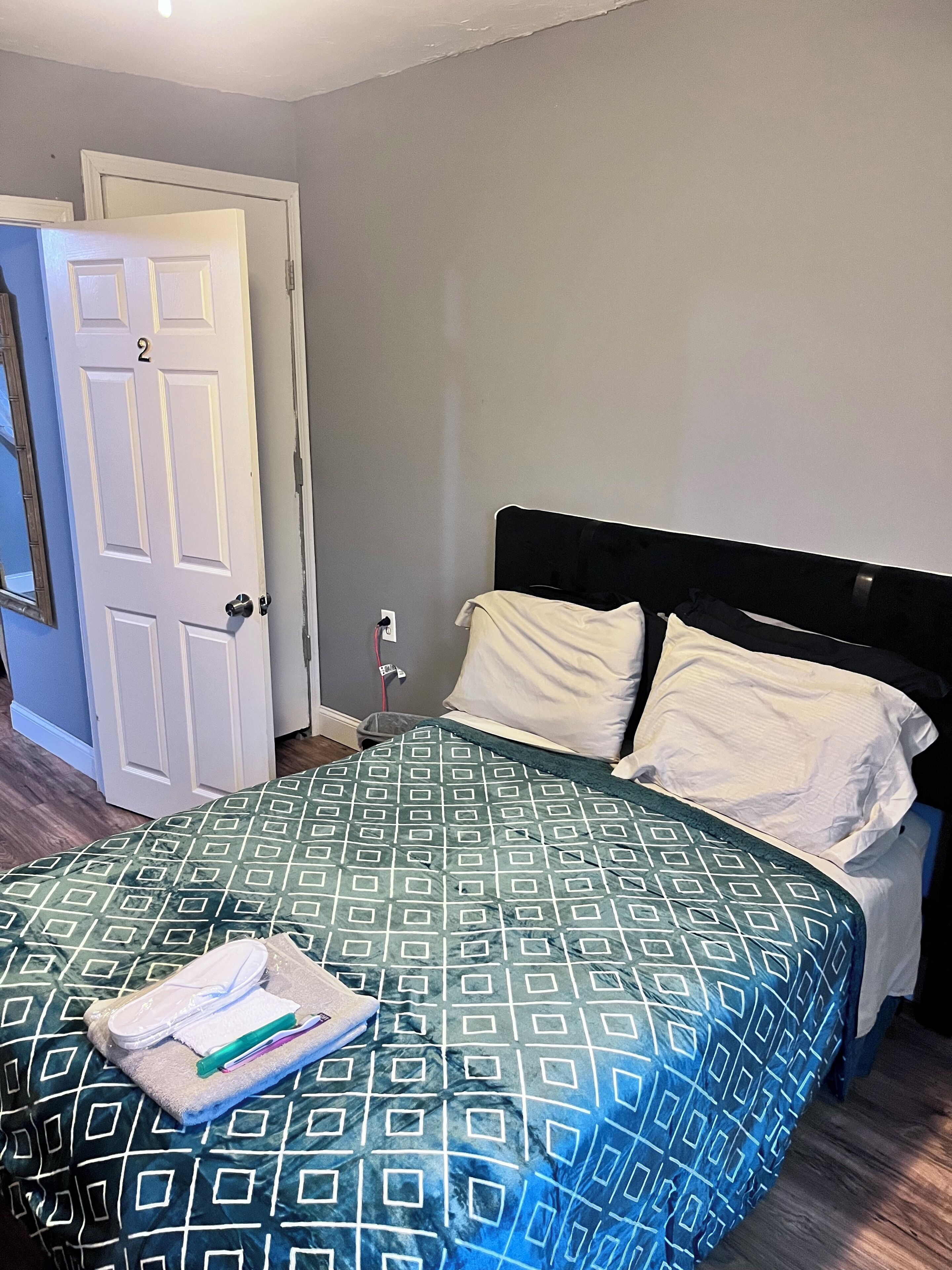 2 soverom, strykejern/-brett, wi-fi og sengetøy