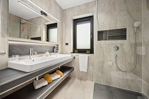 Villa | Bathroom | Hair dryer - Villa in Stinjan Near Hidrobaza Beach (Pula)