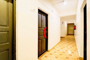Interior - Cozy Rooms With Pool Near Calangute Beach Goa (Calangute)
