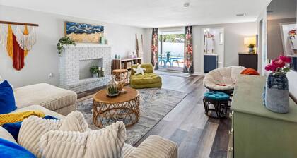 Charming 3-Bedroom, 2-Bathroom Home with Heated Pool and Spacious Backyard in the Heart of Lakeland